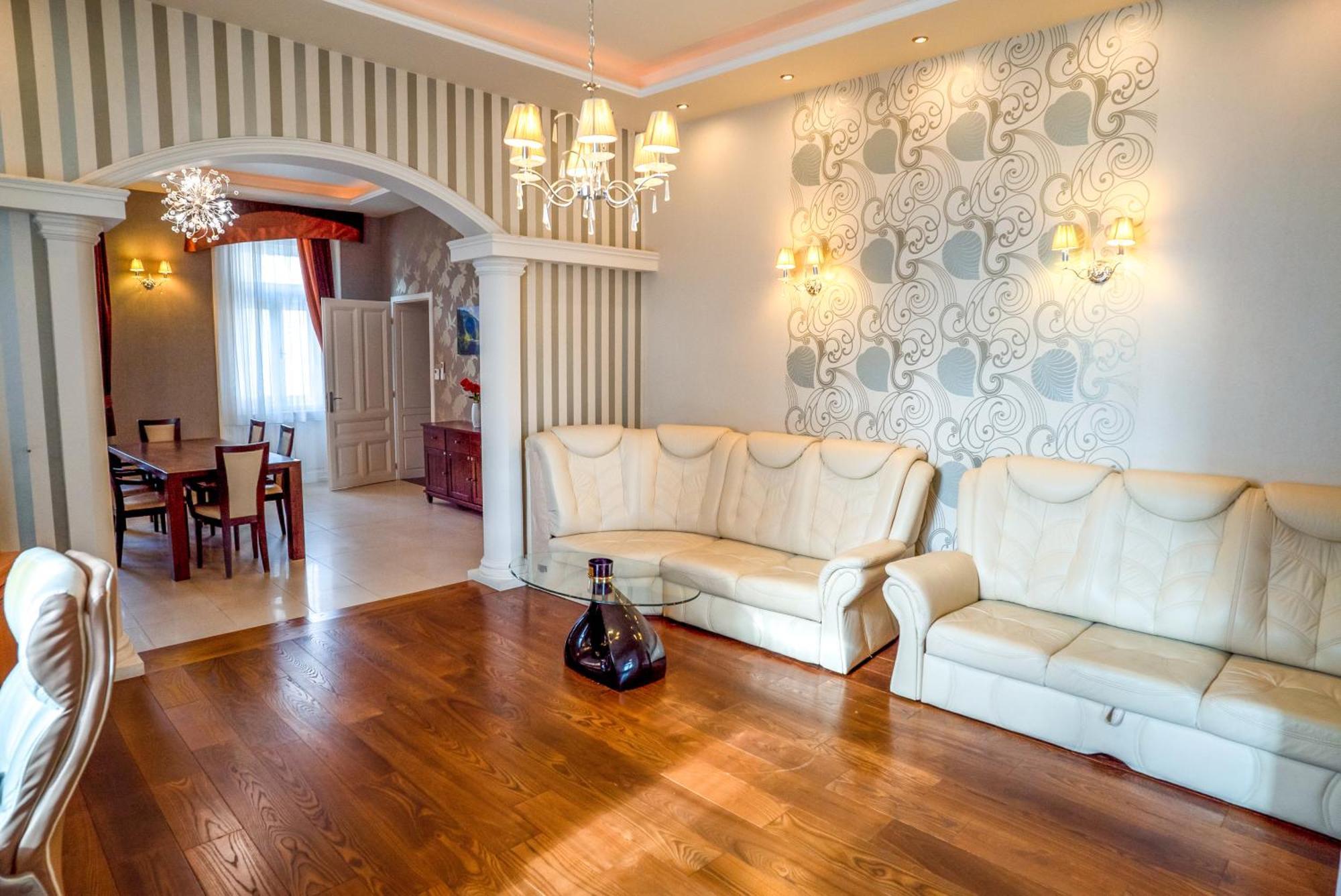 Residence Oasis Gyor Exterior photo